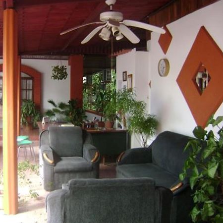 Hotel Jackie'S House Puntarenas Ngoại thất bức ảnh