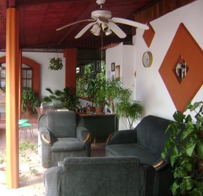 Hotel Jackie'S House Puntarenas Ngoại thất bức ảnh